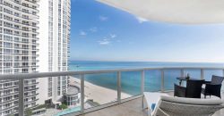 Stunning Three-Bedroom Apartment Direct Ocean View