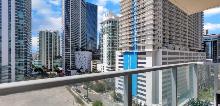 Two-Bedroom Apartment w / Ocean View