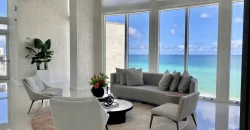 Three-Bedroom Apartment w / Ocean View