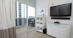 Three-Bedroom Apartment w / Ocean View