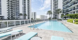 Three-Bedroom Apartment w / Ocean View