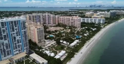 Two-Bedroom Beach Apartment / Key Biscayne